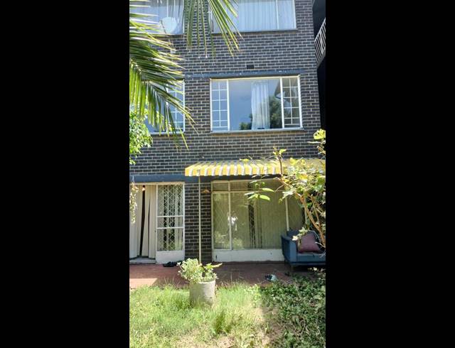 2 BEDROOM DUPLEX FOR SALE IN KEW